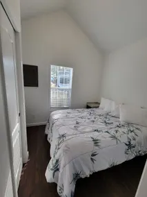 1 Bdrm Keys Cottage with Sleeping Loft Sleeps 8 - Image 4