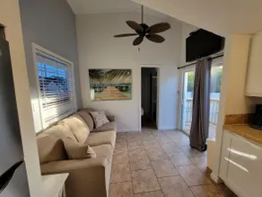 2 Bdrm Keys Cottage w/ 2 Sleeping Loft Sleeps 8 - Image 2