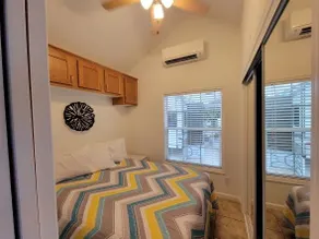 2 Bdrm Keys Cottage w/ 2 Sleeping Loft Sleeps 8 - Image 4