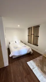 Cozy Haven in the Heart of Le Puy - Image 4