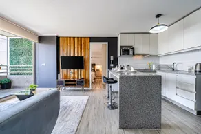 Apartment 2D WiFi · 24/7 Check-in · 10 min Airport - Image 3