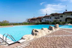 [pool and terrace overlooking the lake] Elen's house - Image 5