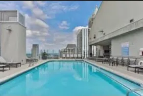 Magnificent Midtown Purple Rain Highrise / FIFA - Image 5