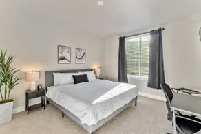 Modern condo near Capitol w/sauna & gym - Image 3
