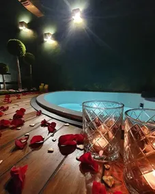 Private spa suite, sauna & whirlpool 10 minutes from Lille - Image 2