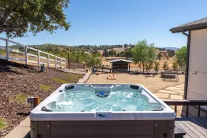 River Road Retreat! Hot Tub + Barndominium - Image 2