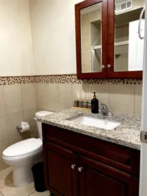 Spacious 2BR 2BA Near NYC | EWR Airport - Image 4