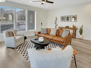3 en-suite bedrooms + Office + Movie Lounge - Image 2