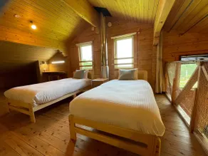 Large Log Cabin | Sea of Clouds, BBQ, 7ppl, No Fee - Image 4
