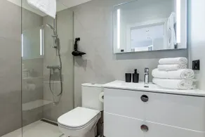 Quadruple room with balcony - Image 3