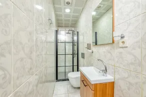 2 bedroom apartment with kitchen and city view - Image 5