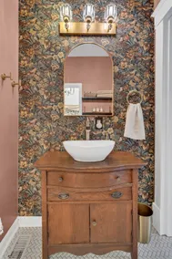 Private Suite in Historic East Nashville Cottage - Image 5