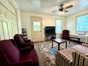 Country Living In The City - Image 4