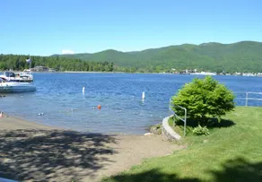 Lakeside Lodging - Image 4