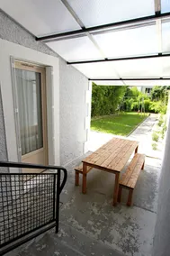 Apartment with Terrace and Garden - Image 5