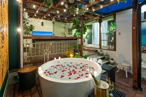 Spa Tub for 2 | Private Lux Oasis | 20 min 2 Beach - Image 2