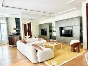 Heart of golden triangle 2bd apartment - Image 4