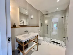 Spacious Dittisham home moments from waterfront - Image 4