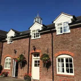5* Dog Friendly Country Cottage, Garden & Orangery - Image 4