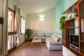 Casa Shanti - 5 Minuti dalla Spiaggia con Piscina Condominiale - Image 4