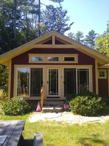 Red Cabin & Finnish Sauna on Lake Monomonac - Image 3