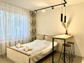 Stylish City Studio - Bezplatné parkovanie - Image 2