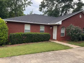 Home In Auburn/ 3 Free Parking - Image 4