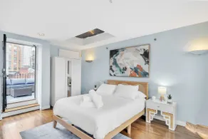 Penthouse, Parking, Private Deck, W/D, Back Bay! - Image 4