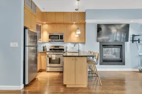 Penthouse, Parking, Private Deck, W/D, Back Bay! - Image 5