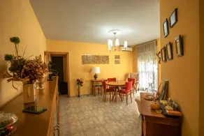 Confortable, historic centre - Image 3