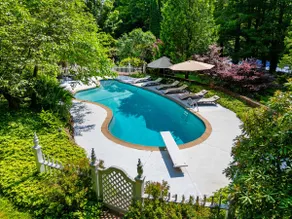 10 acre Estate: Pool, Pickleball, Hot Tub, Games - Image 3