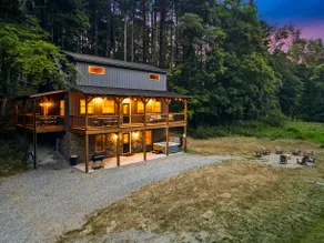 Modern Rustic Retreat with Hot Tub and EV Charger - Image 2