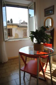 4 guest 2 bedrooms 2 bathrooms - Image 2