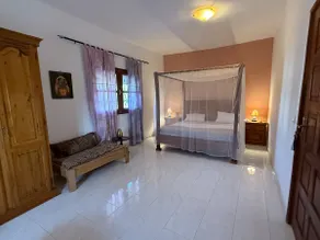 Villa w/ Pool, Cook, Beach, Rooftop Terrace - Image 2