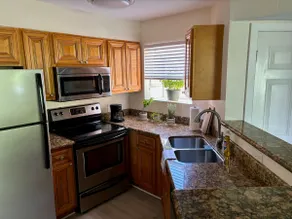 Beach Condo - Image 5