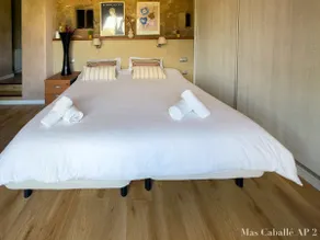 Mas Caballé Luxury2 Luxurious apartment in Pedrinyà - Image 4