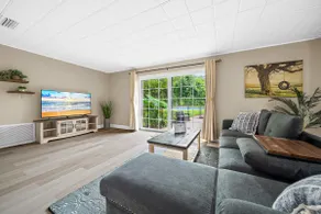 Relaxing, Cozy 3BR Pool Home with King Suite! - Image 4