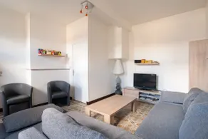 Country cottage, wifi, 12 people, free parking - Image 2