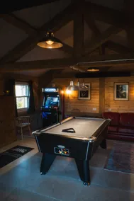 Essitone: Cinema Room, Games Room, Gym & More! - Image 5
