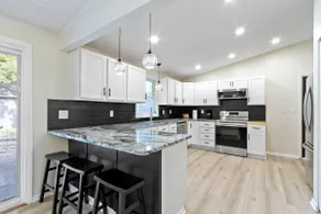 Convenient Location | Great Backyard | King Beds - Image 4