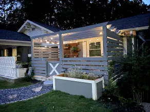 Private En Suite Cozy + Eclectic - Image 3