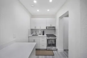 Cozy 2BR apt in Little River with parking - #2 - Image 3