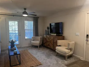 Spacious 2BR: 6 Flags & Stadiums - Image 2