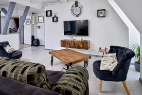 Characterful, charming apartment - Image 2