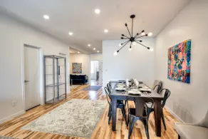 Beautiful 3BR in Montreal famous Saint Catherine - Image 5