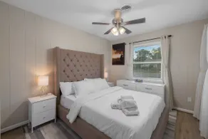 3-BD Haven | Hot tub, King bed, Pool table, Grill - Image 2