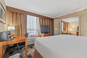 Hotel Suite Near NYC w/ Queen bed + Sofa Bed - Image 5