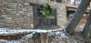 Lakefront winter retreat level - Image 2