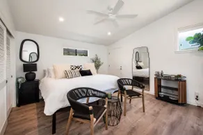 Cute & Cozy 2bd/1ba SB Homestay - Image 4