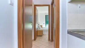 App 7 Modern apartment with private garden - Image 3